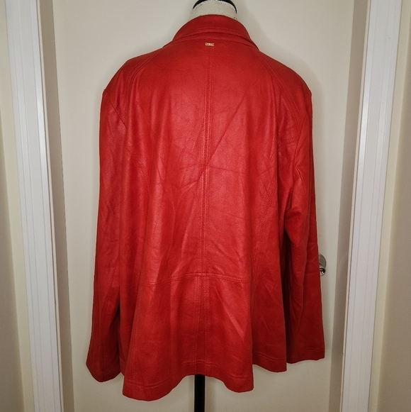 Red faux Suede Plus Size Jacket - Picture 4 of 14